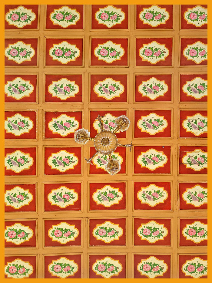 Shiraz Boutique Hotel