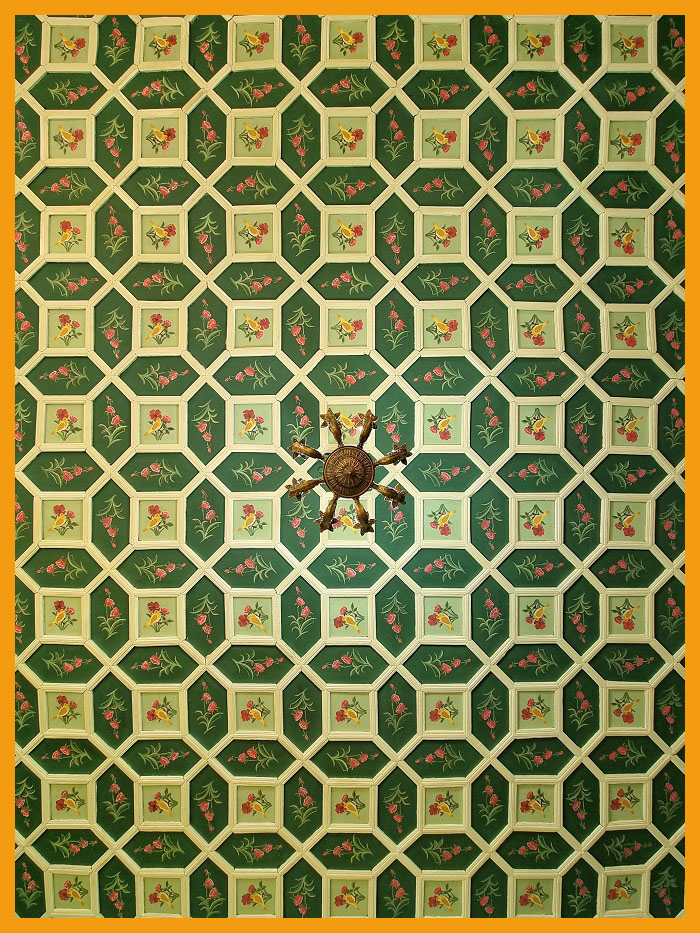 Shiraz Boutique Hotel